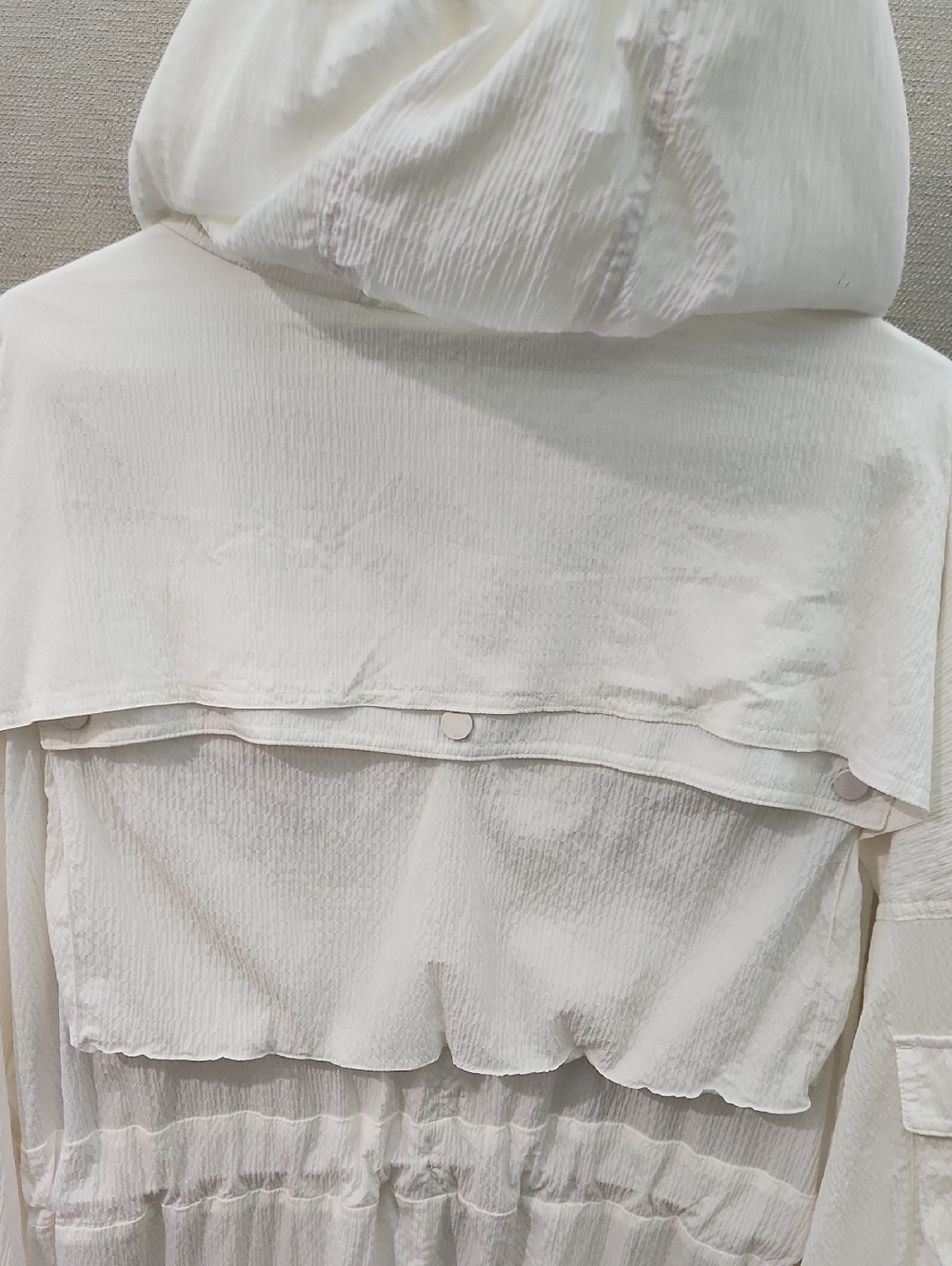 ALO Yoga Summer Nights Lightweight Jacket - Picture 9 of 15
